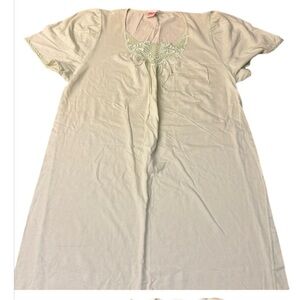 TRIUMPH ⭐️ “Charme” nightgown vintage